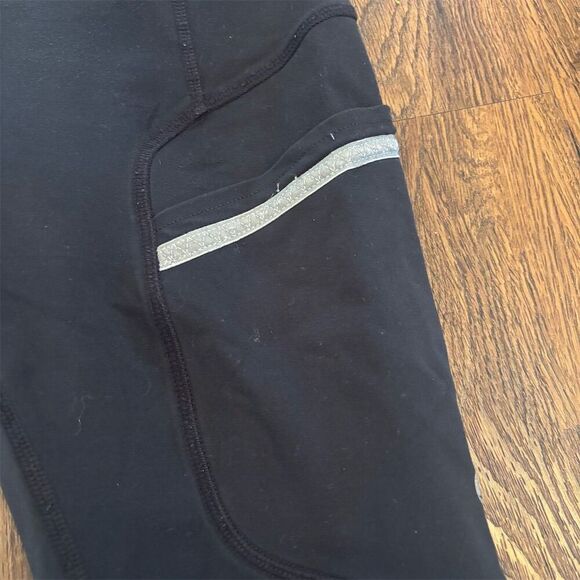 Lululemon Women's M Black Tie-Dye Reflective Capri Leggings w/ Pockets - Picture 5 of 13